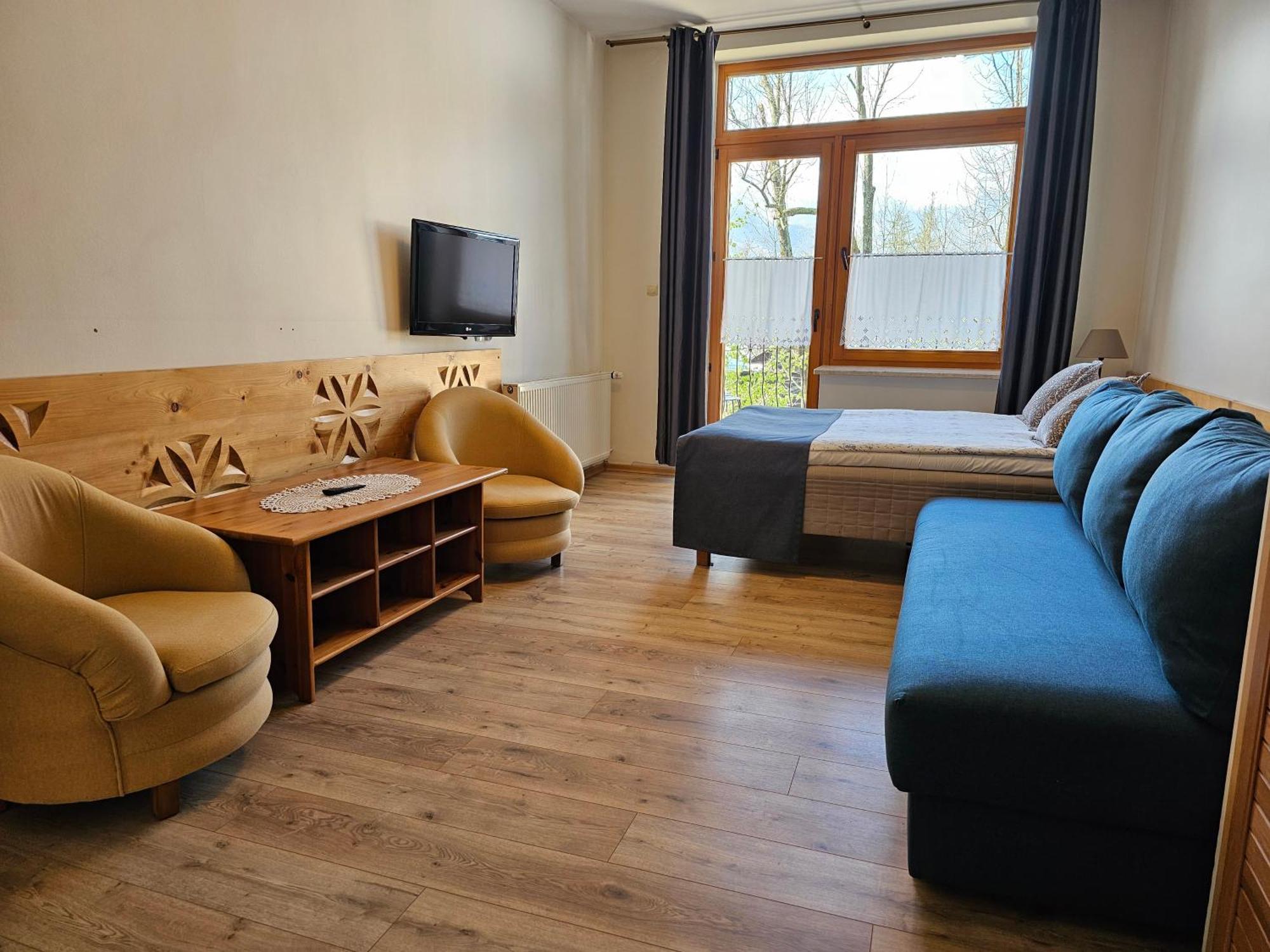 Pokoje I Apartamenty Krupowki 36 — Photos 1
