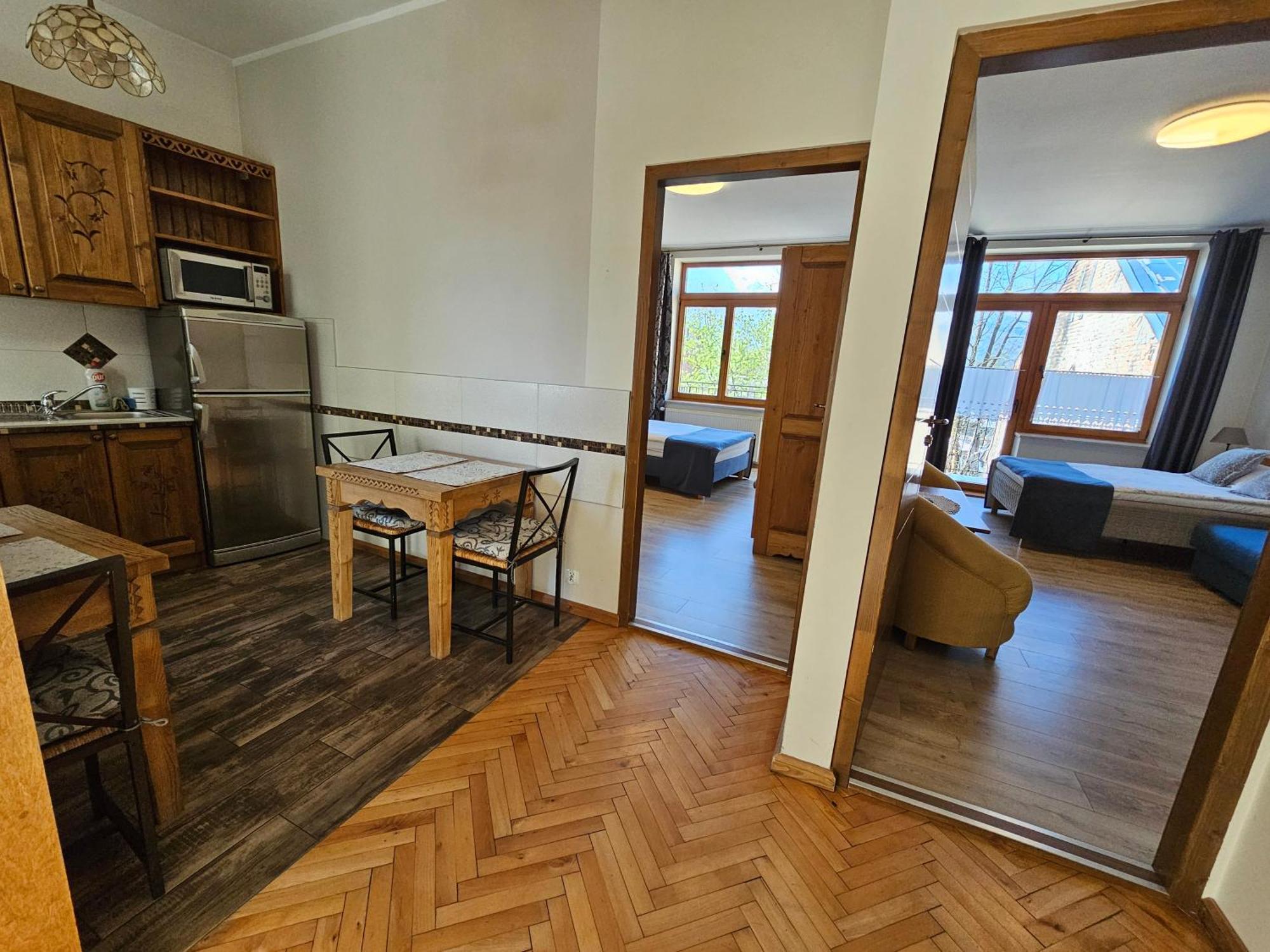 Pokoje I Apartamenty Krupowki 36 — Photos 3